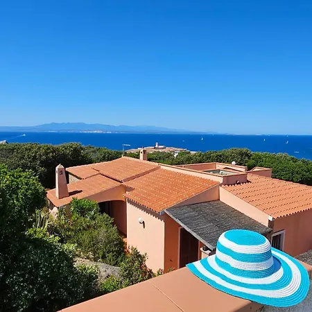 アパート Porto Quadro Vista Mare E Vista Corsica サンタ・テレーザ・ガッルーラ