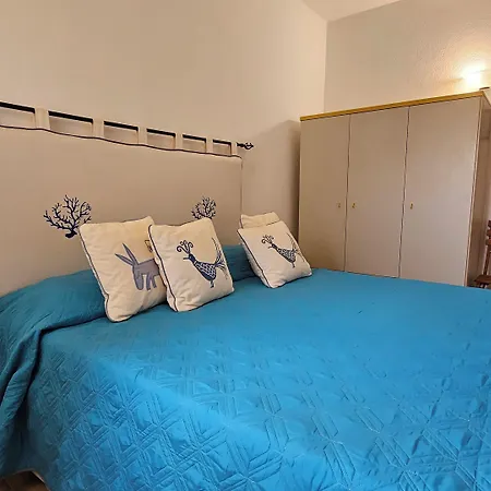 Porto Quadro Vista Mare E Vista Corsica アパート *