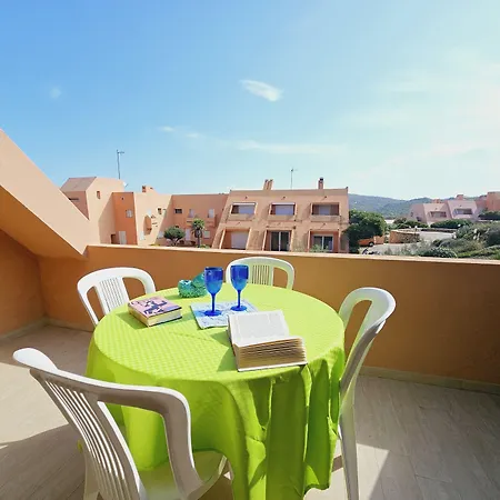 アパート Porto Quadro Vista Mare E Vista Corsica サンタ・テレーザ・ガッルーラ