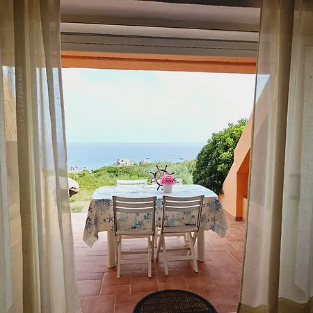 Porto Quadro Vista Mare E Vista Corsica アパート *