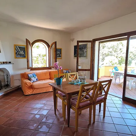 Porto Quadro Vista Mare E Vista Corsica アパート *
